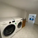 Lucry S Little House מולפטה