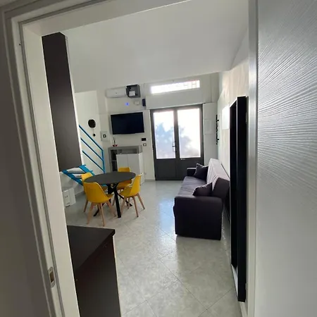 Apartment Lucry S Little House