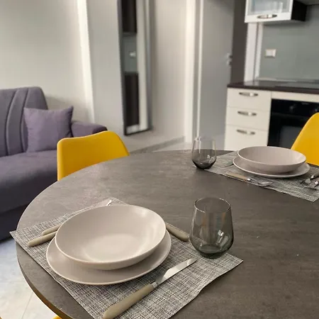 Apartment Lucry S Little House *