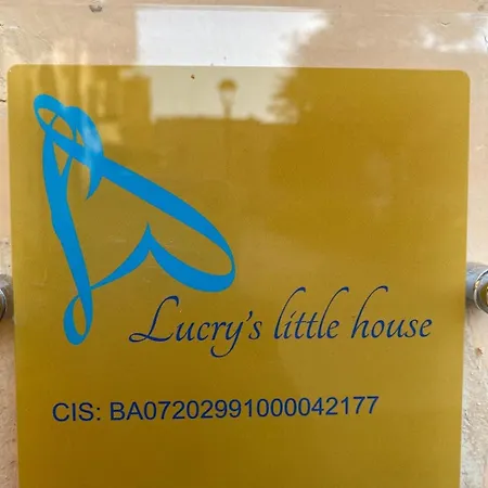 Lucry S Little House *