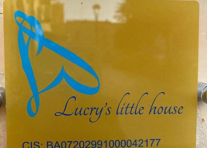 Lucry S Little House *